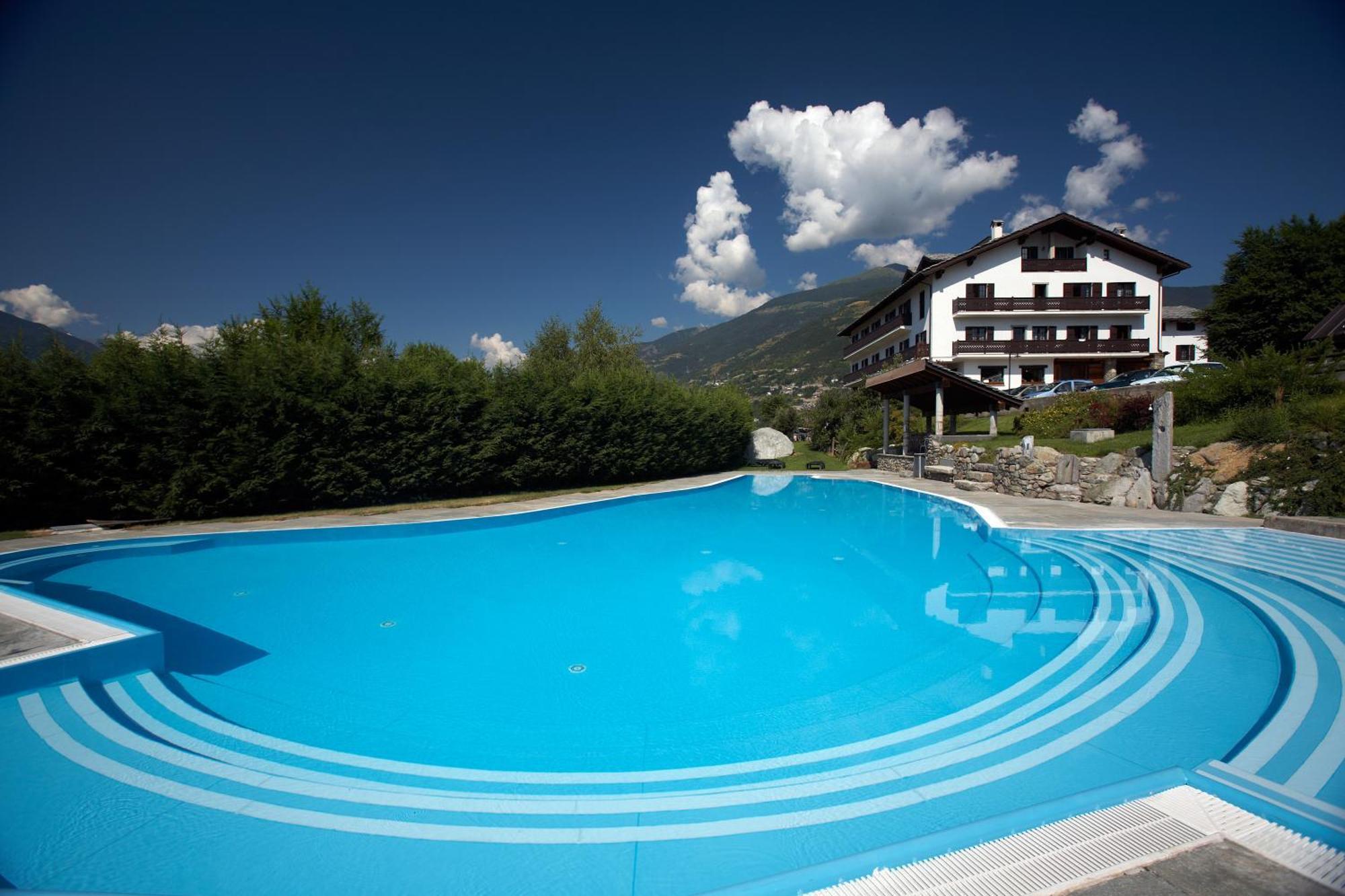Hotel Milleluci Aosta Ngoại thất bức ảnh