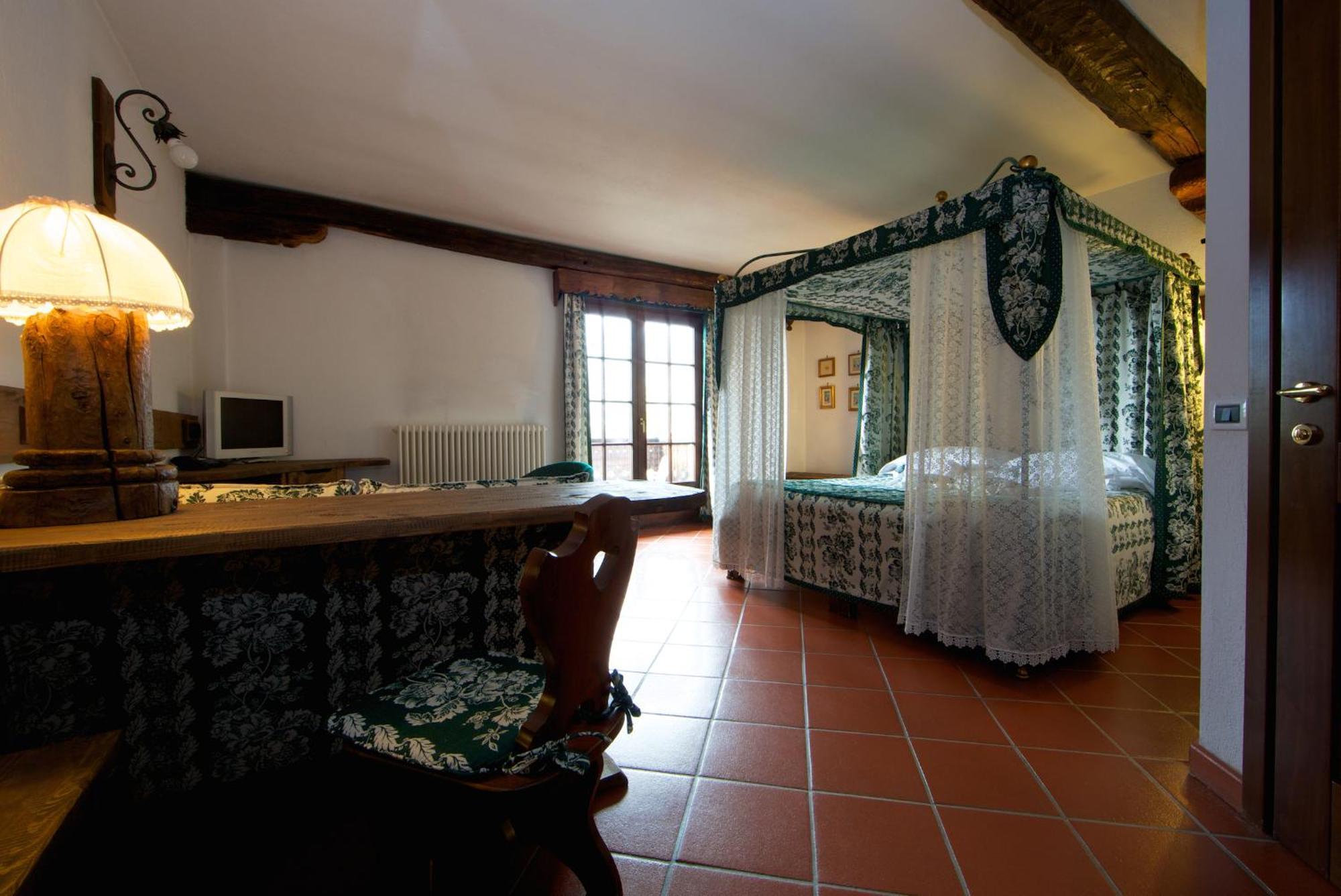 Hotel Milleluci Aosta Phòng bức ảnh